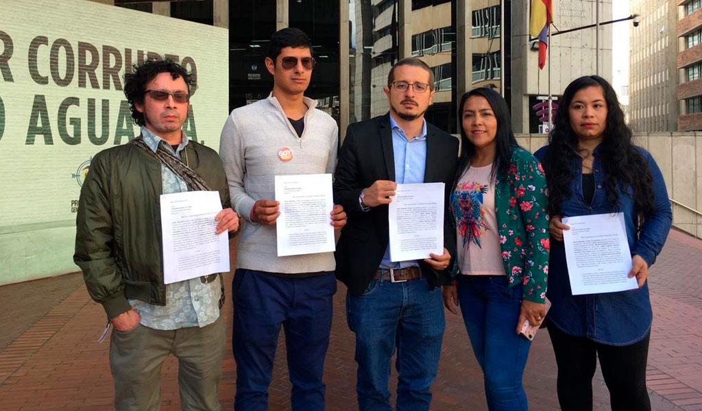 Piden sancionar a Peñalosa por paramilitarismo en Bogotá