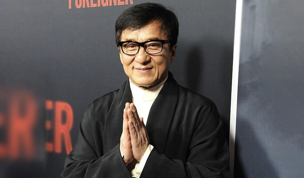 Jackie Chan ofrece recompensa por cura del coronavirus